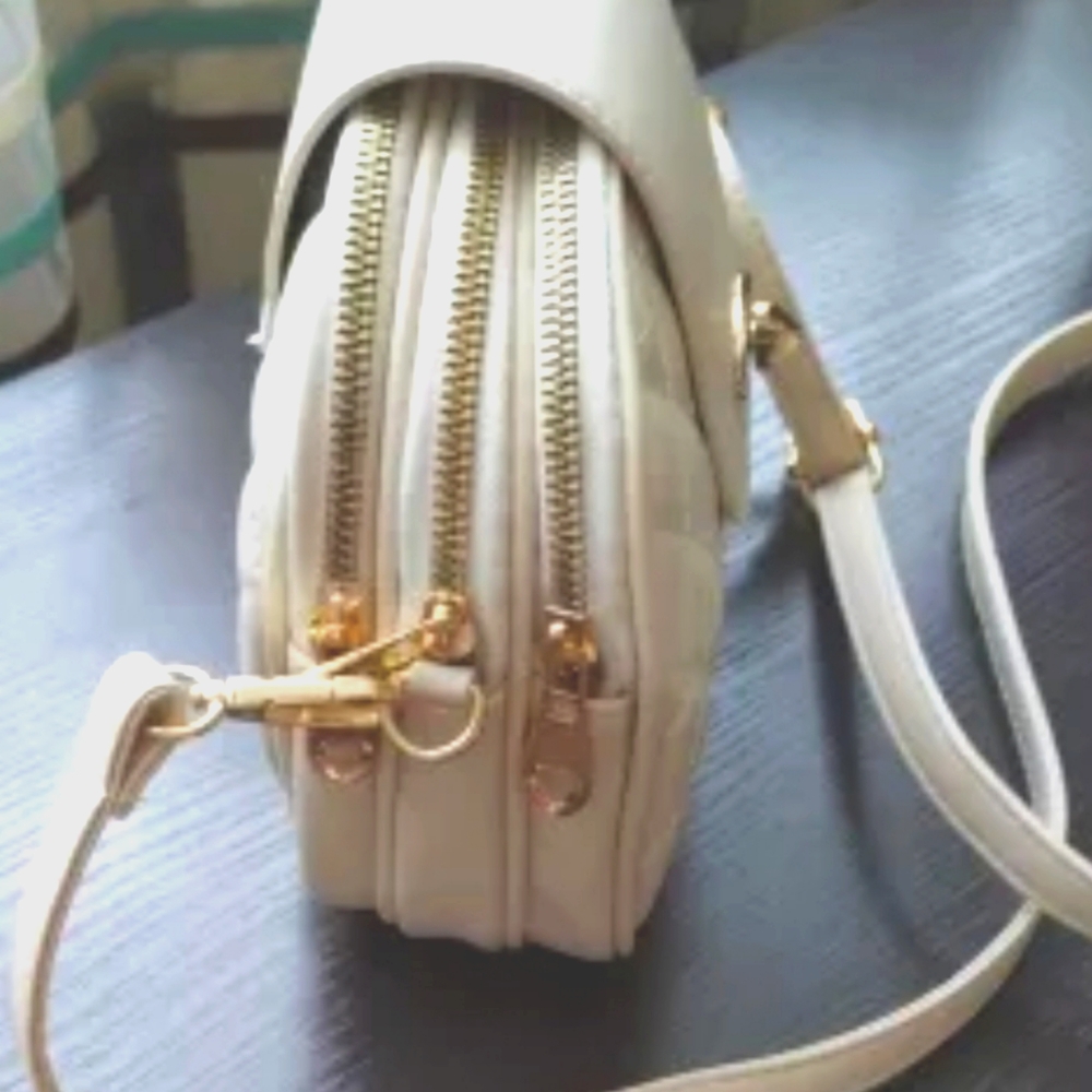 Diamond Embossed 3 Zipper Crossbody Bag - Off White Color - Picture 6 of 15